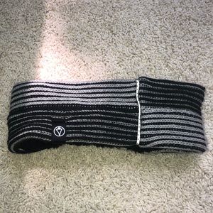 Ivivva by Lululemon head wrap